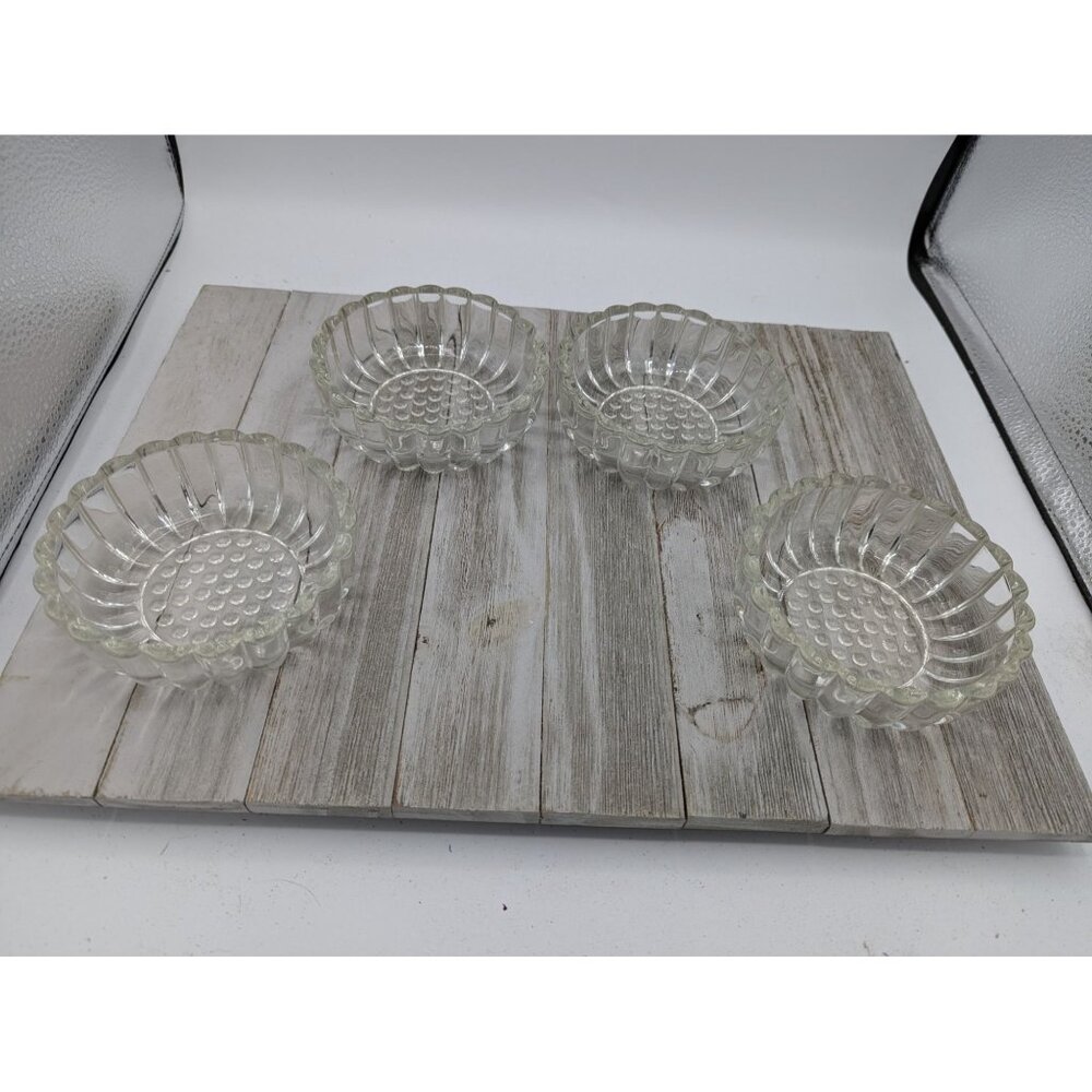 Vintage Jeanette Glass Berry 4 Dessert Bowls Clear